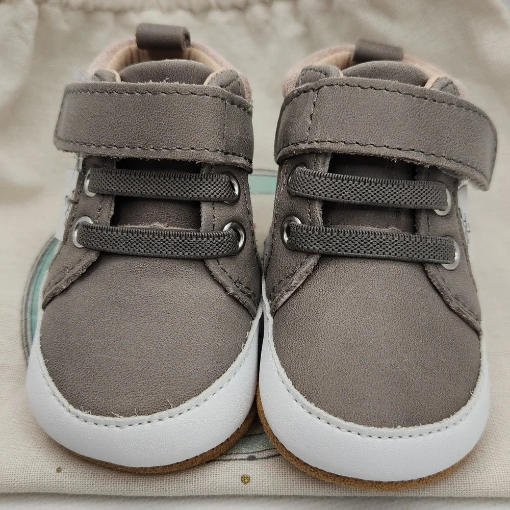 Little Love Bug® William Hightop Gray and Pink Size 2